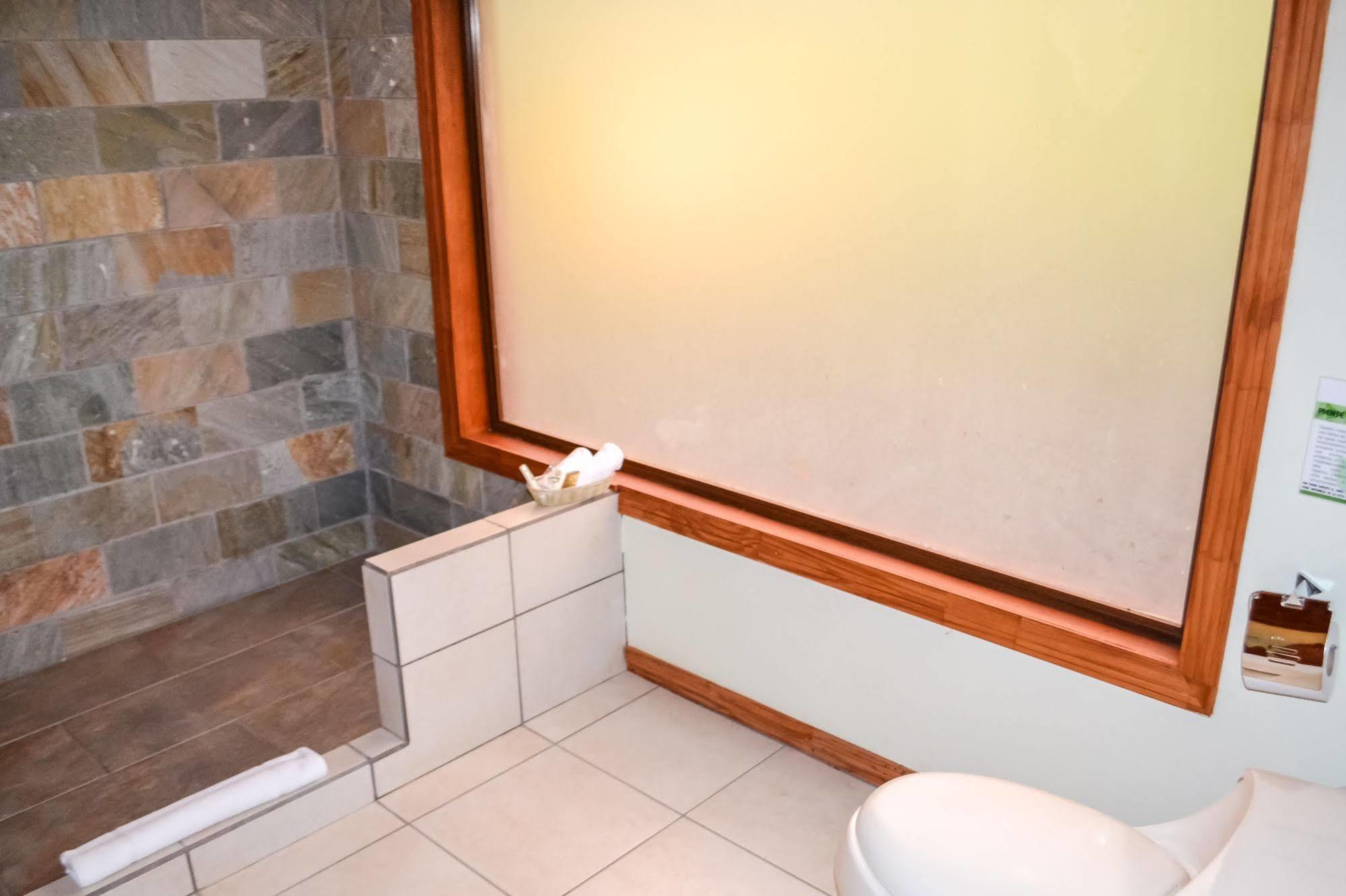 Ficus Lodge Monteverde Ngoại thất bức ảnh